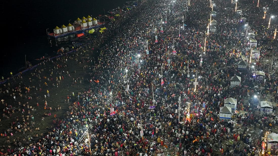 Aumentan a 19 los fallecidos tras estampida en festival religioso en India