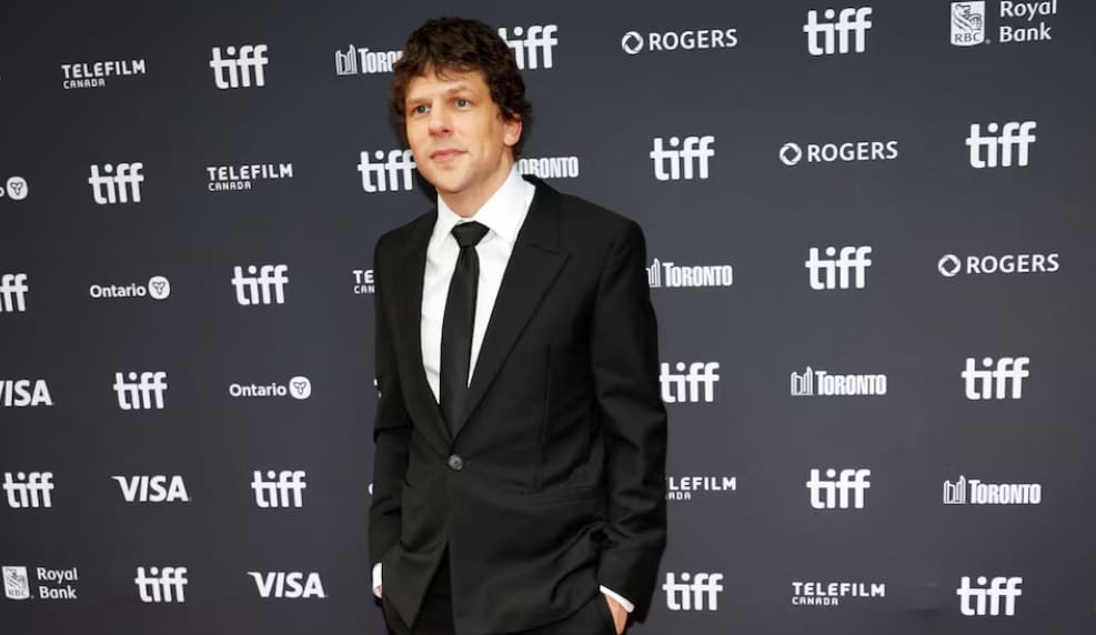 Jesse Eisenberg declina millonaria oferta para encarnar nuevamente a Mark Zuckerberg