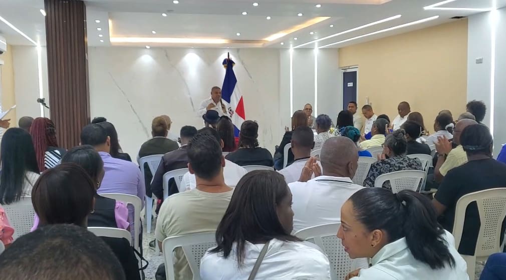 Realizan taller sobre el nuevo Código Penal en Santo Domingo Norte