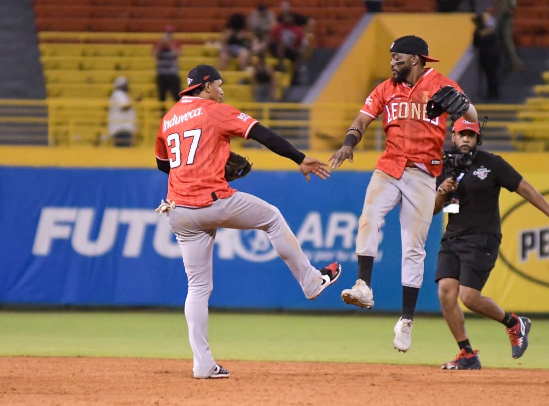 Leones, Toros y Tigres triunfan en la jornada de la LIDOM