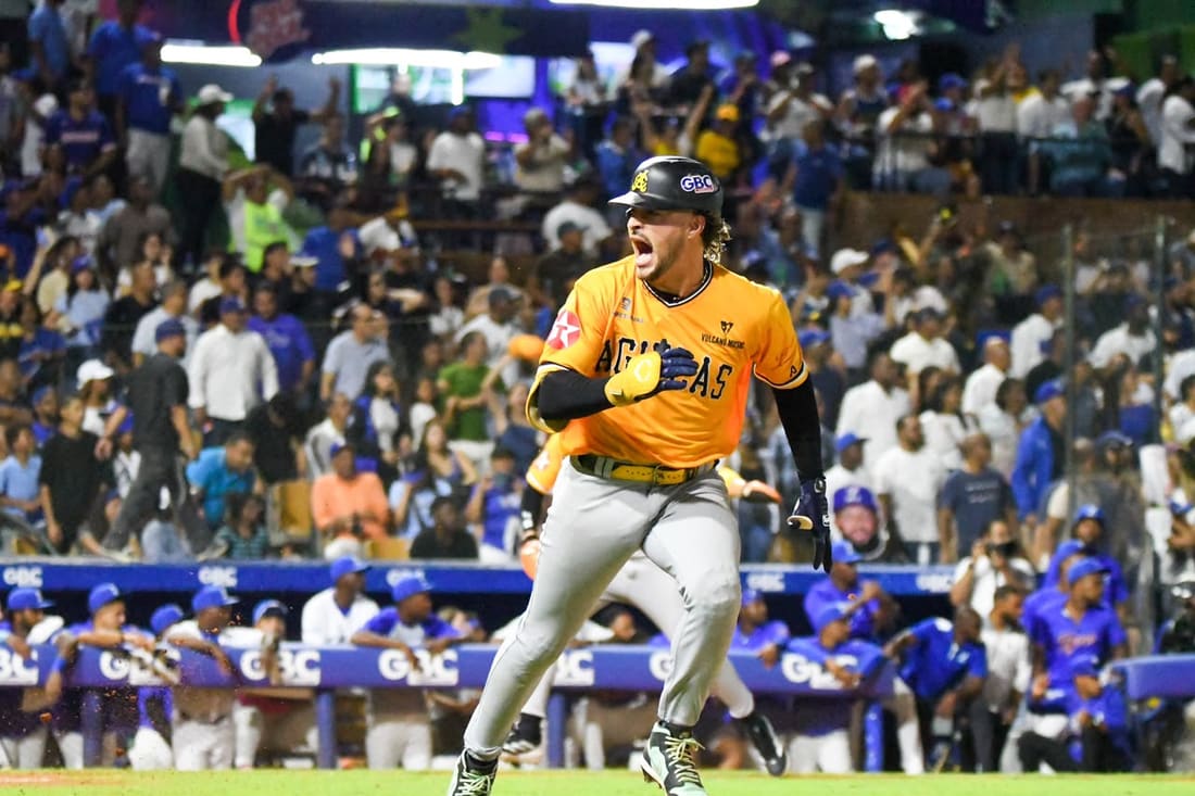 Águilas Cibaeñas remontan y vencen al Licey con ofensiva de nueve carreras