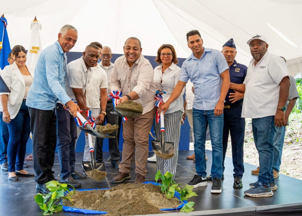 Inician construcción de nueva estación policial en el distrito municipal de Majagual