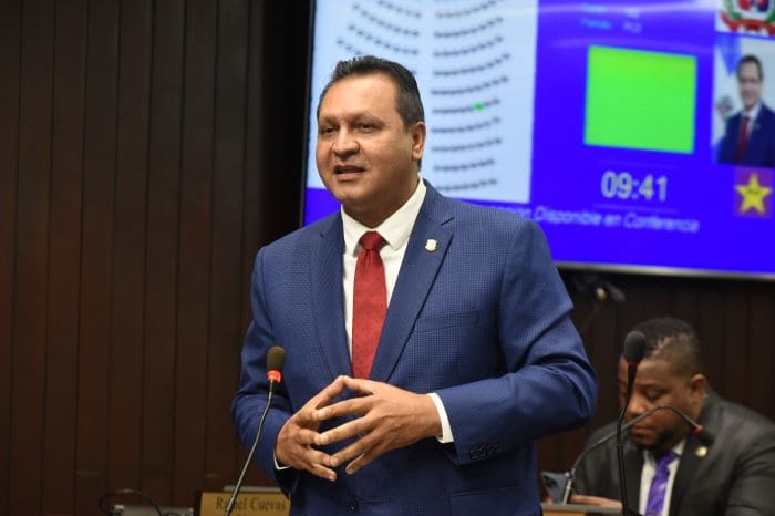 Diputado Mayobanex Martínez aboga por evaluar la prisión preventiva caso por caso