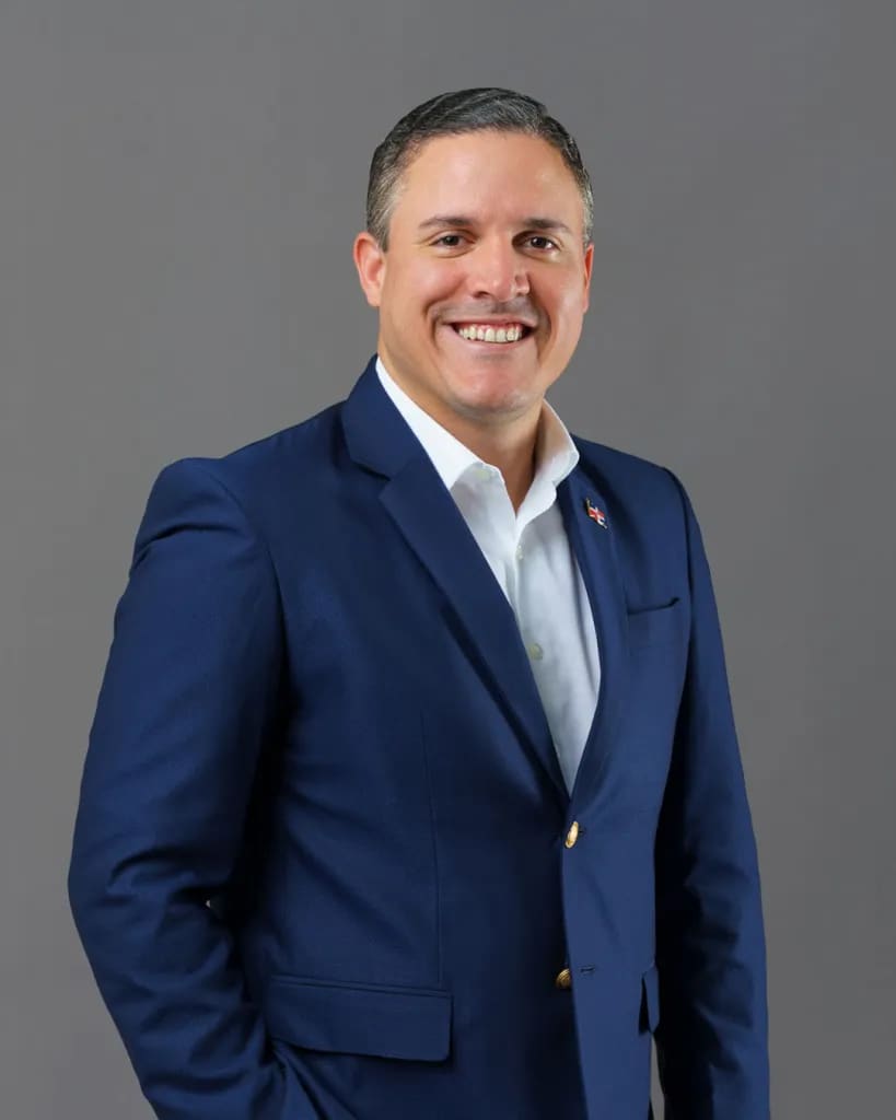 MIVED prioriza entrega de 2,000 viviendas y agilización de obras estatales