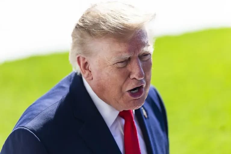 Donald Trump asegura en Iowa que le asiste el derecho a una nueva postulación presidencial