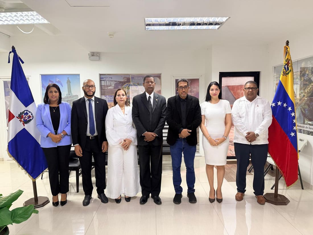 El Consulado General de la República Dominicana en Caracas retoma sus servicios tras más de dos años de cierre