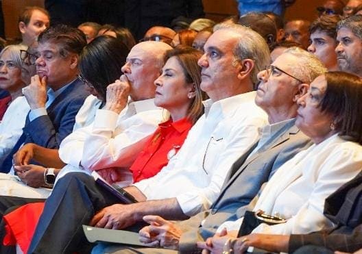 Manuel Jiménez debuta como escritor y detalla su paso por la Alcaldía de Santo Domingo Este en nueva obra