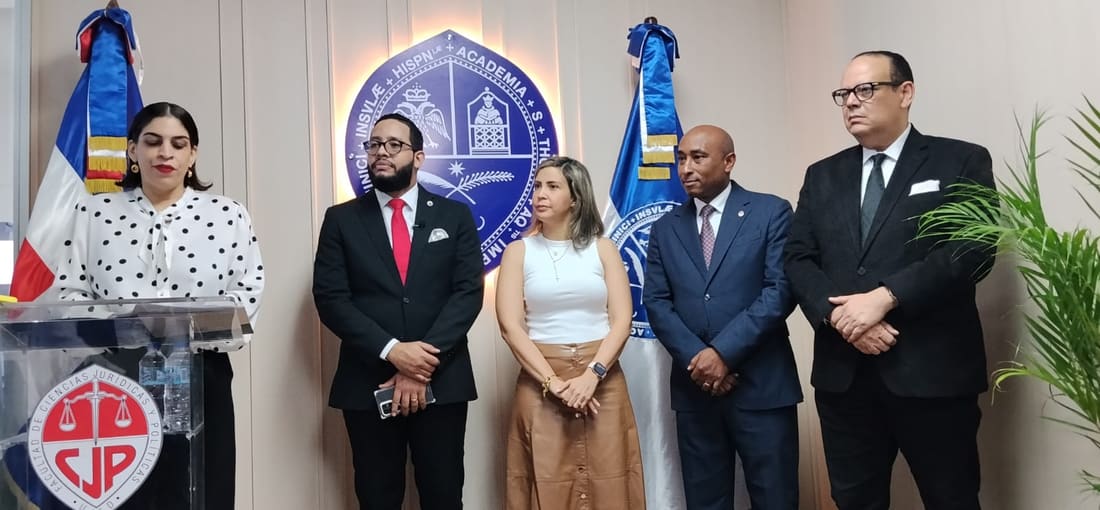 UASD presenta nueva obra jurídica sobre control constitucional en la Feria del Libro