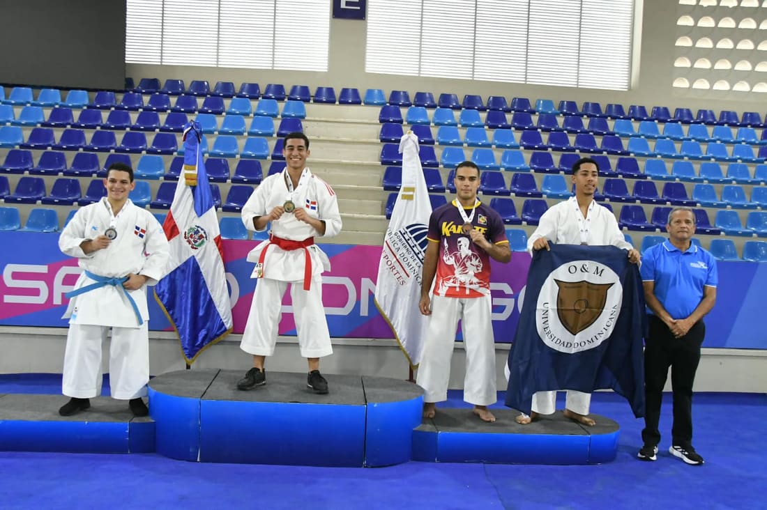 UNAPEC y APEC dominan la modalidad de kata en los Juegos Deportivos Universitarios 2026