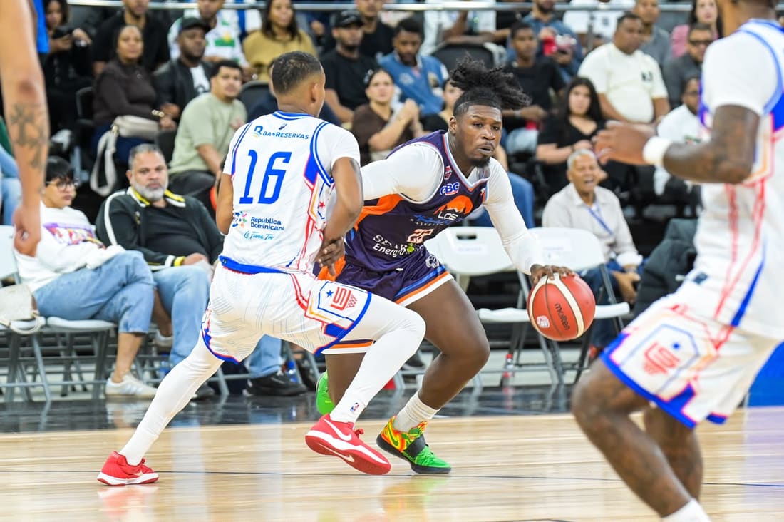 Los Prados extiende su invicto tras superar a San Lázaro en el baloncesto distrital