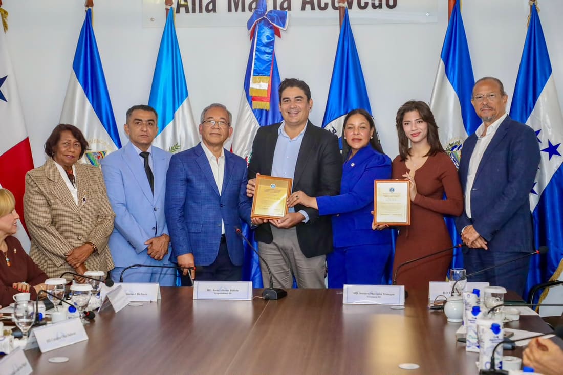 Escritores dominicanos destacan en el VI Concurso Literario Rubén Darío del PARLACEN