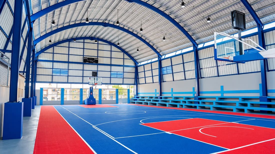 Inauguran moderno techado deportivo en el ensanche Espaillat tras décadas de espera