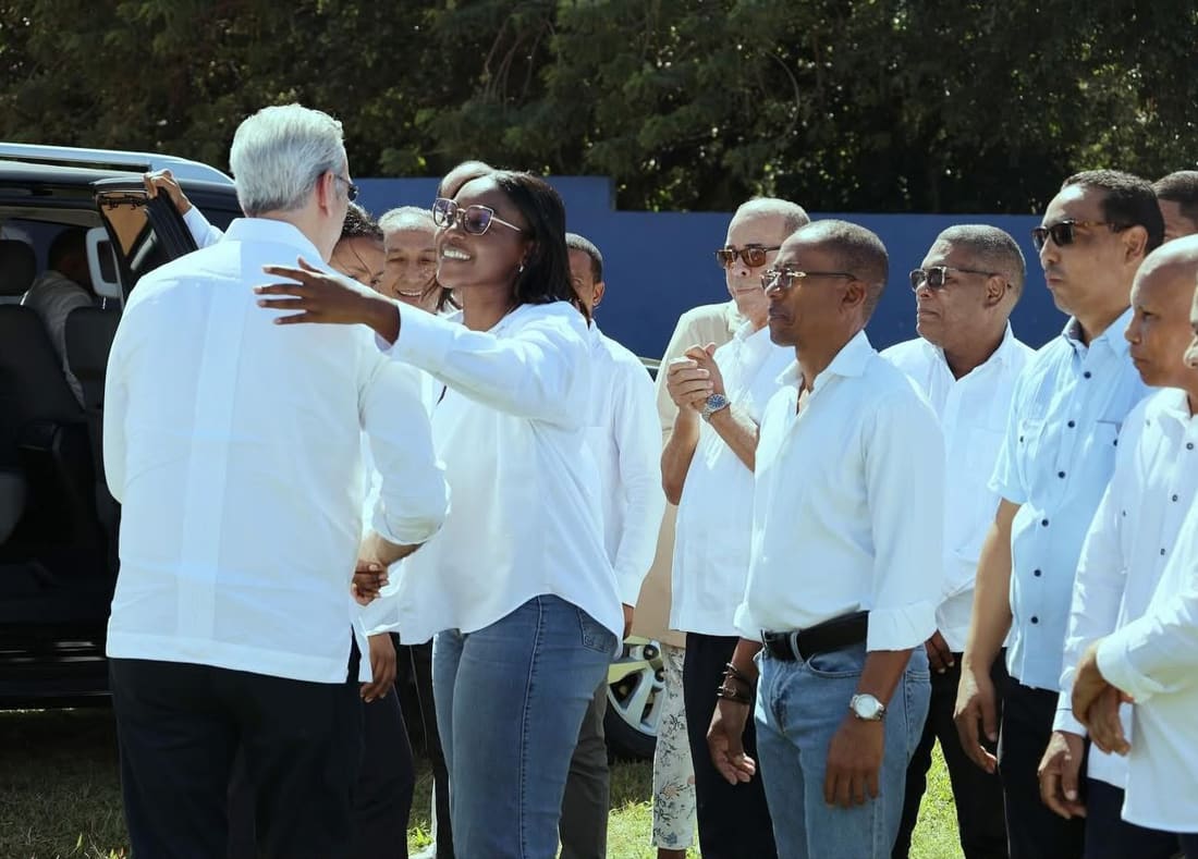 Diputados respaldan solicitud para instalar sucursal de Banreservas en Arroyo Barril