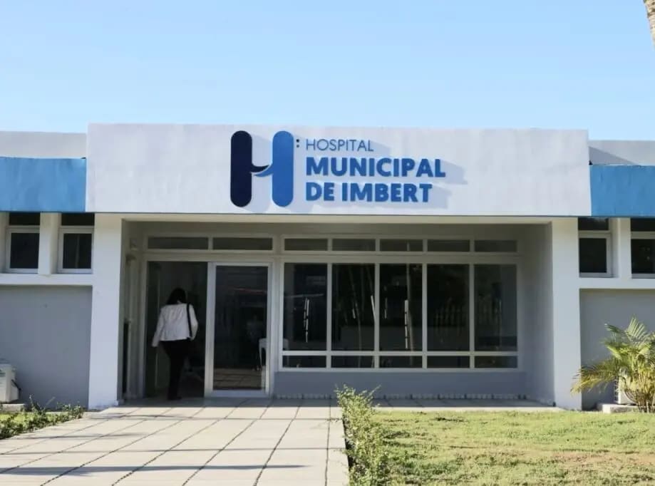 Servicio Nacional de Salud aparta a la directiva del hospital de Imbert tras fallecimiento de un joven