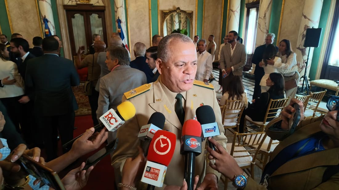 Ministro de Defensa afirma que siguen las indagatorias sobre municiones halladas en Haití