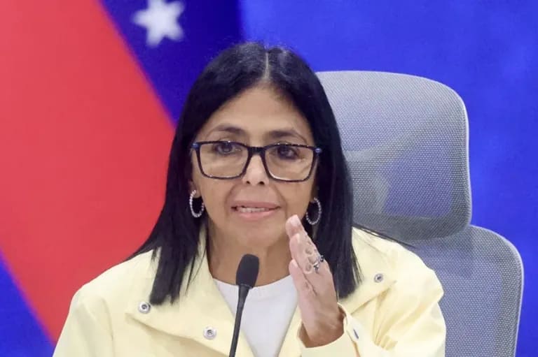 Delcy Rodríguez inicia gira nacional tras el regreso de María Corina Machado al país