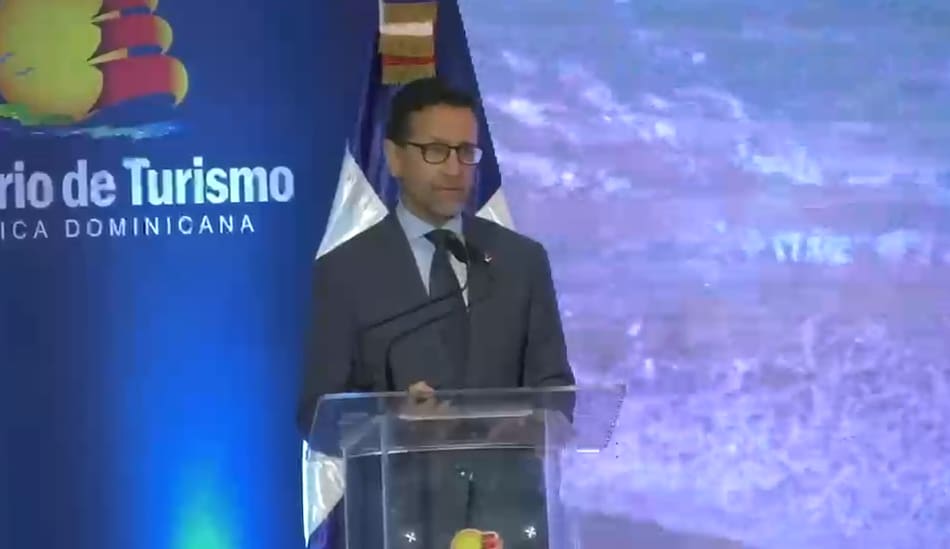 Visa y MITUR fortalecen la digitalización del sector turístico dominicano