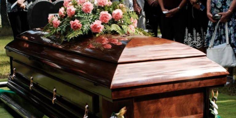 Investigan muerte de mujer presuntamente estrangulada por su expareja en Boca Chica