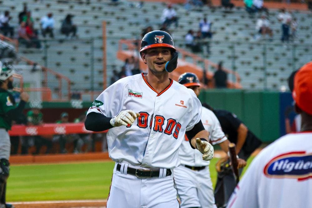 Jared Oliva regresa como refuerzo de los Toros del Este en la LIDOM