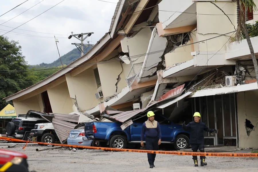 Confirman primer fallecimiento tras terremoto de magnitud 7,7 en Panamá