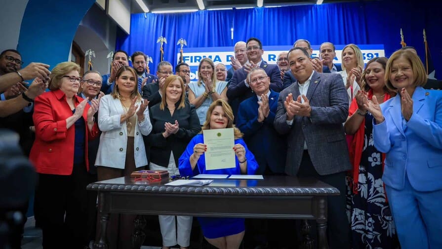 Gobernadora de Puerto Rico formaliza petición de estadidad ante el gobierno de Estados Unidos