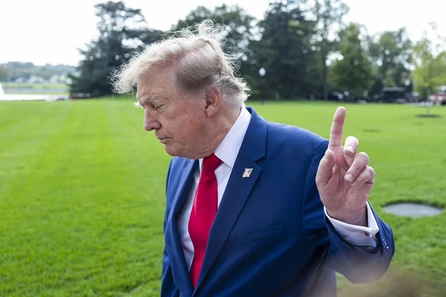 Trump desmiente injerencia en restricciones del servicio Starlink en Ucrania