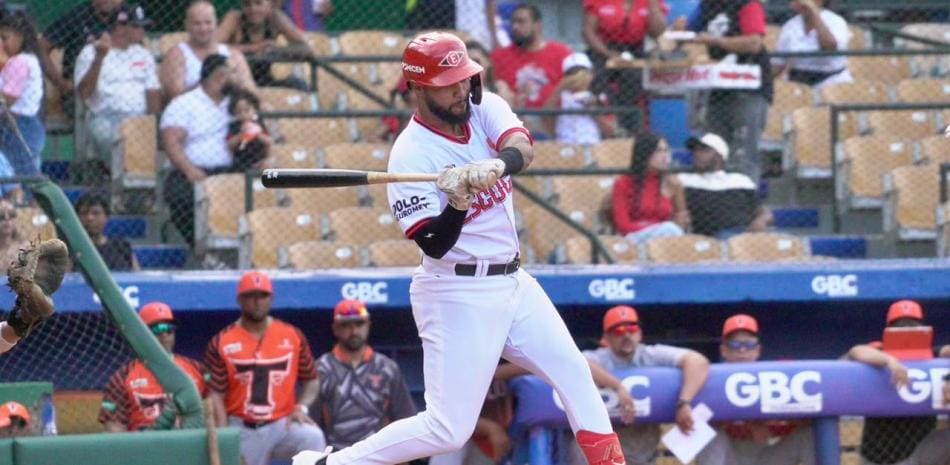 Leones del Escogido blanquean a los Toros del Este en el Quisqueya