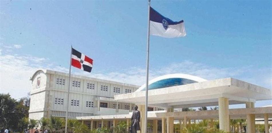 UASD impulsa el pensamiento crítico con una amplia agenda de actividades filosóficas