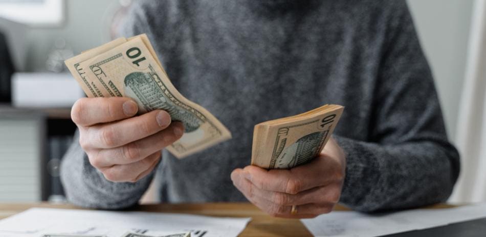 El dólar estadounidense se cotiza a RD$60.52 para la venta según el Banco Central