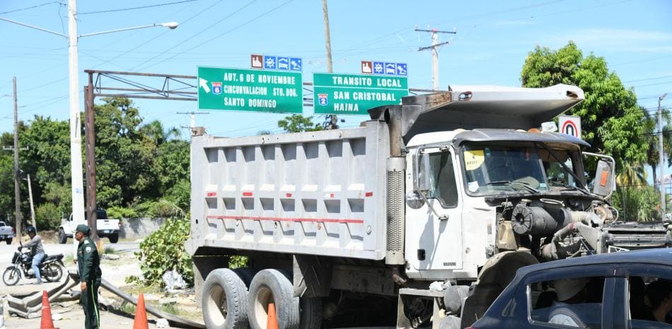 Condenan a tres años de prisión a conductor por accidente en la autopista 6 de Noviembre