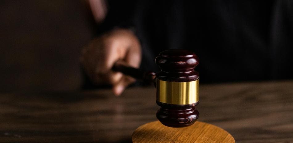 Tribunal alemán condena a 12 años de prisión a hombre que sedó y violó a 14 mujeres
