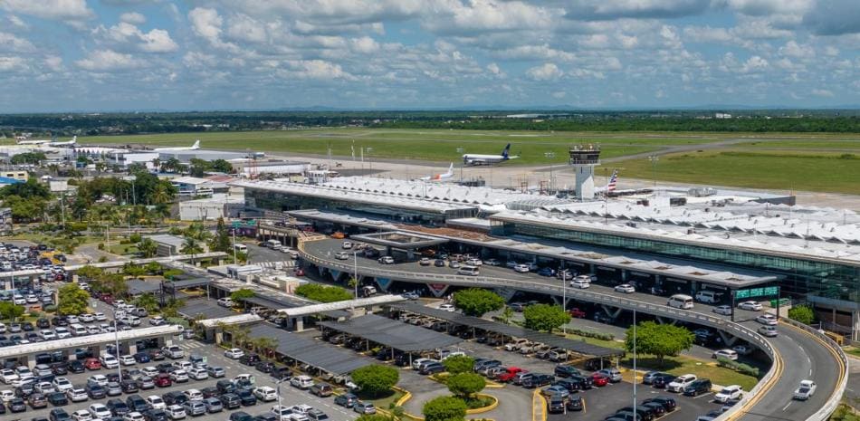 Dirección General de Migración retira impedimentos de salida a miles de ciudadanos tras solicitud de la Procuraduría