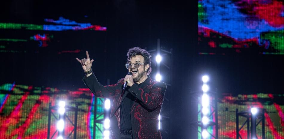 Aleks Syntek cancela gira europea por motivos de salud mental