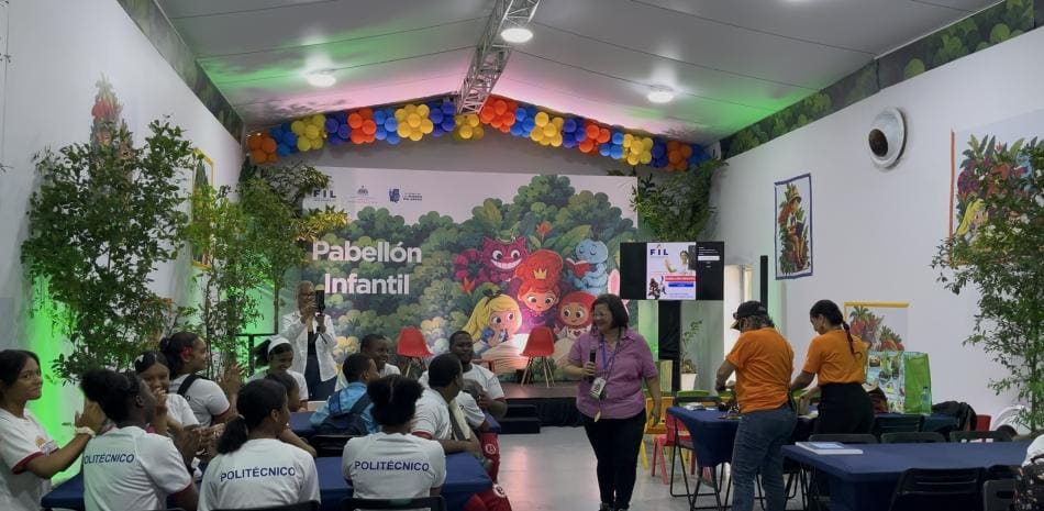 Espacios lúdicos y formativos dinamizan la Feria Internacional del Libro