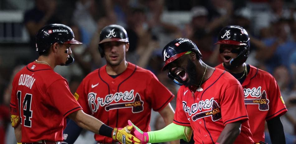Los Bravos de Atlanta superan a los Filis y aseguran su pase a la Serie Divisional