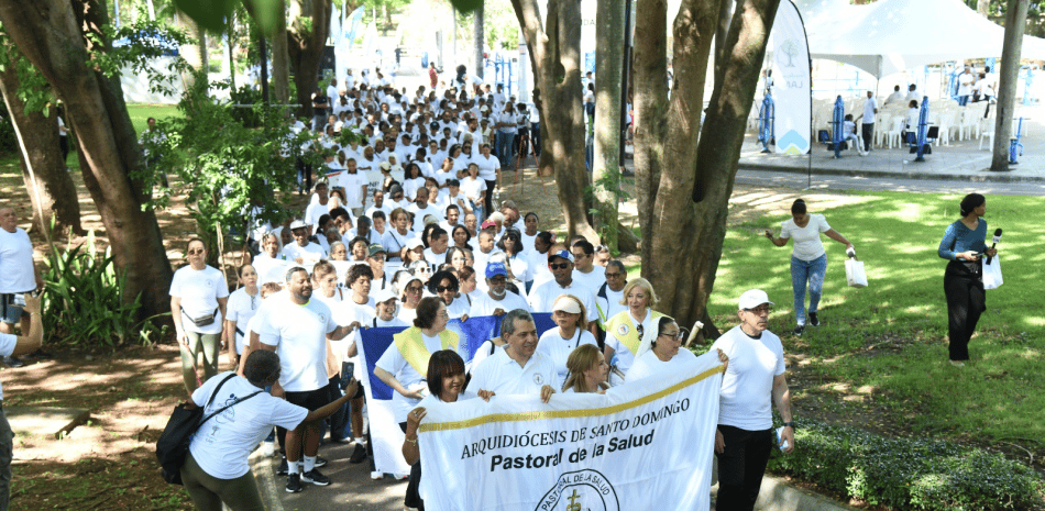 Concluye con caminata en el Parque Iberoamericano la Semana de la Salud Mental en Santo Domingo