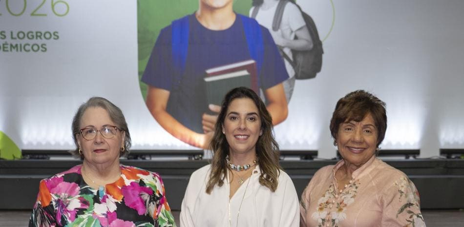 Centro Cuesta Nacional premia el rendimiento escolar de 331 hijos de colaboradores