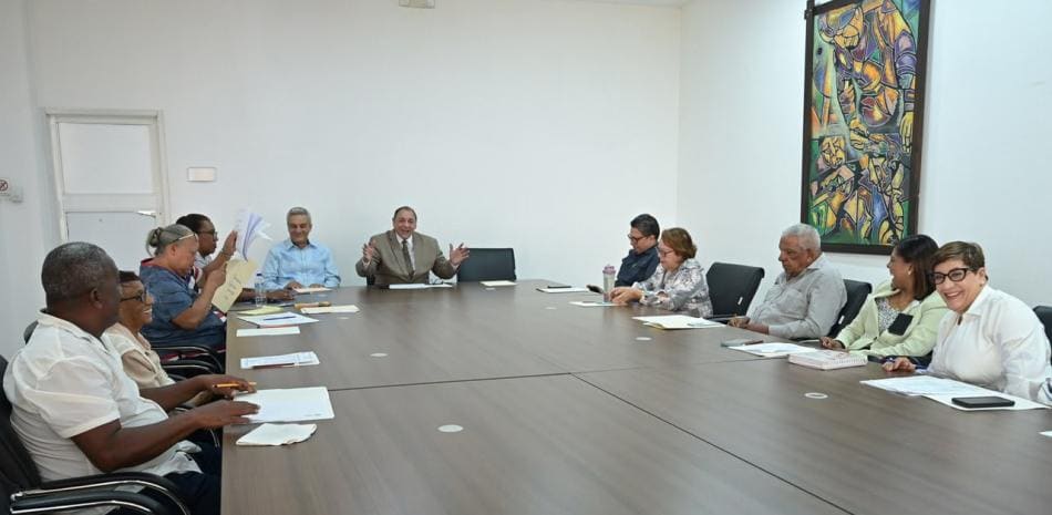 Ministerio de Trabajo oficializa incremento salarial para operadores de maquinaria agrícola pesada