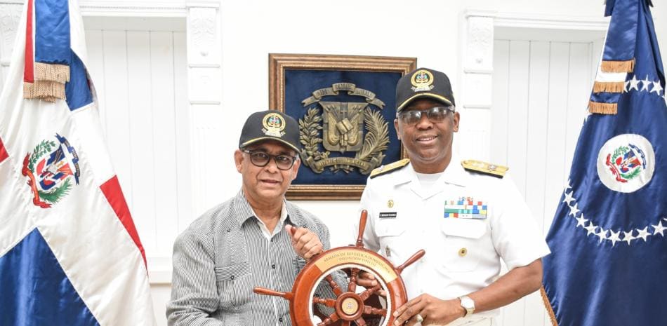 Armada Dominicana fortalece lazos de cooperación con la OEA en materia de seguridad marítima