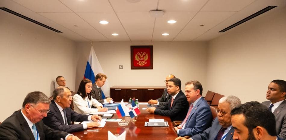 Cancilleria da seguimiento a dominicanos vinculados al conflicto entre Rusia y Ucrania tras aceptar ofertas laborales