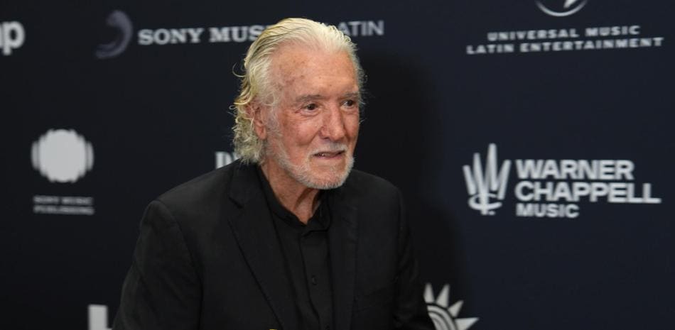 Danny Daniel, 84, entra al Salón de la Fama de los Compositores Latinos y defiende la balada