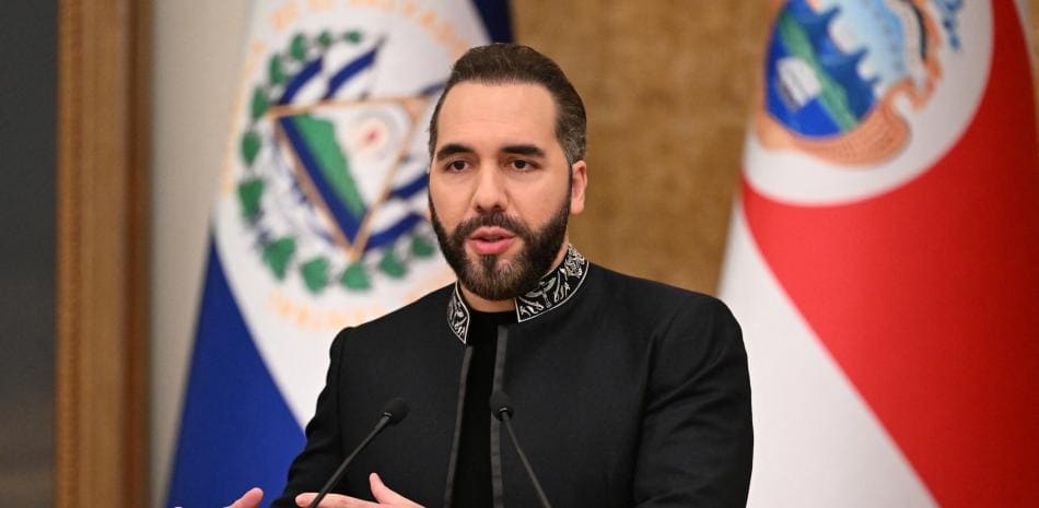 Gobierno salvadoreño evalúa salida anticipada para unos 10,000 colaboradores ocasionales de pandillas