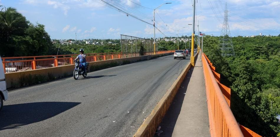 Obras Públicas aplicará restricciones de tránsito en el puente Gregorio Luperón por trabajos de mantenimiento