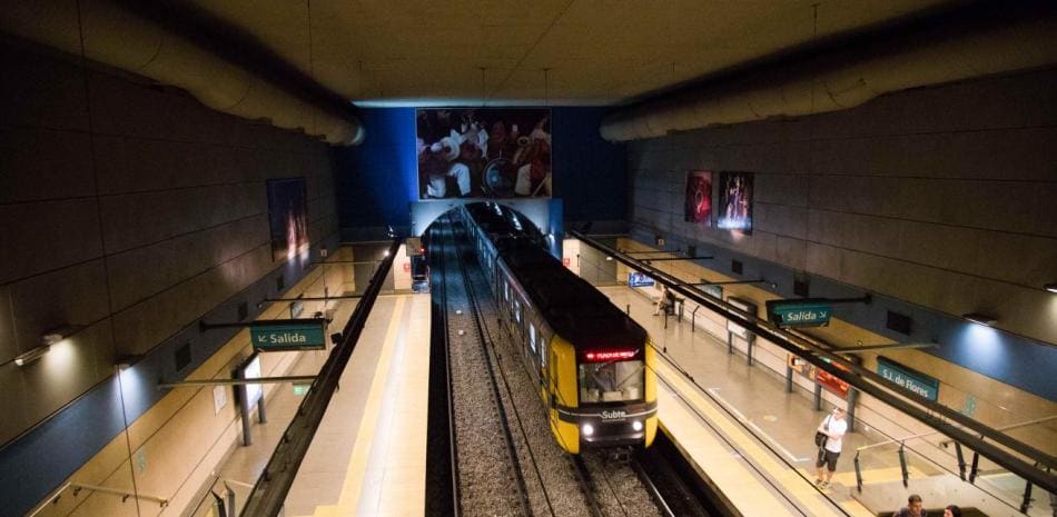 Un paro imprevisto en el sistema subterráneo de Buenos Aires afecta a miles de usuarios