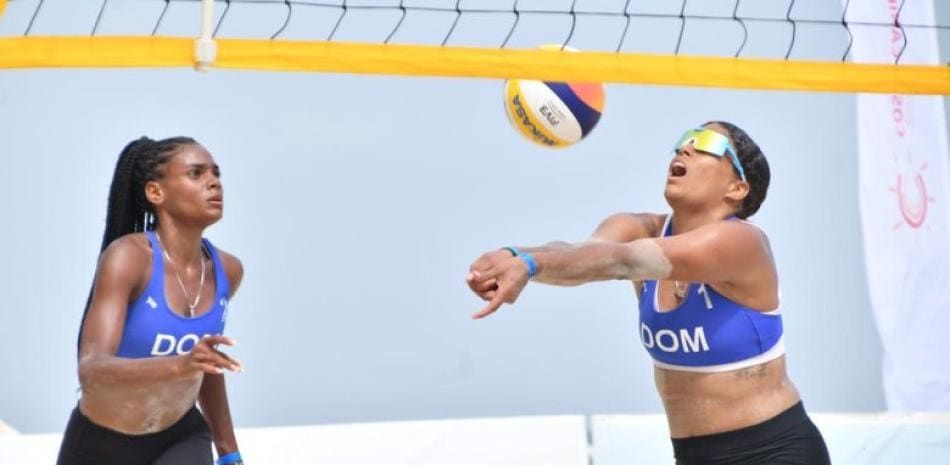 República Dominicana inicia con victorias en el Clásico de Voleibol de Playa Punta Cana