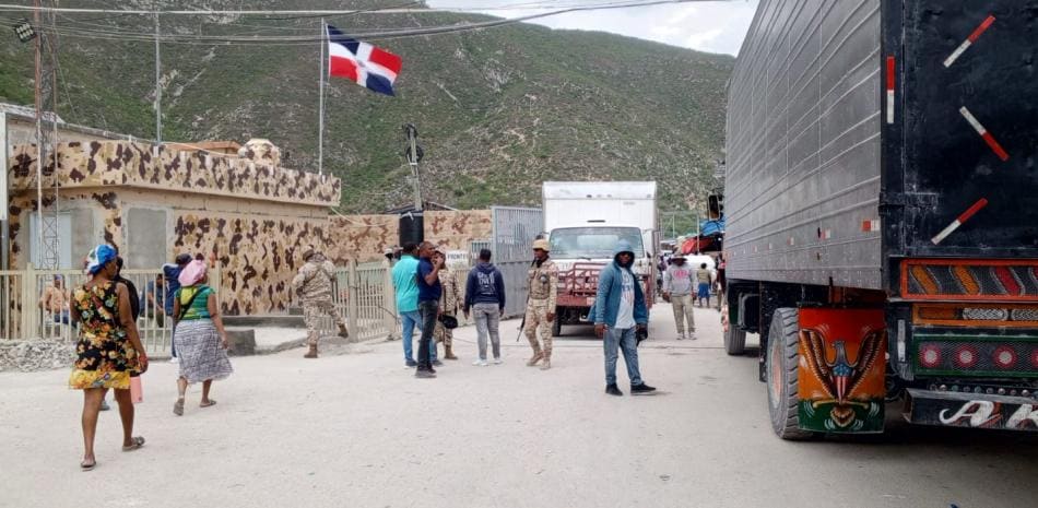 Aumenta la presencia militar en Jimaní mientras el paso fronterizo de Mal Paso opera con normalidad