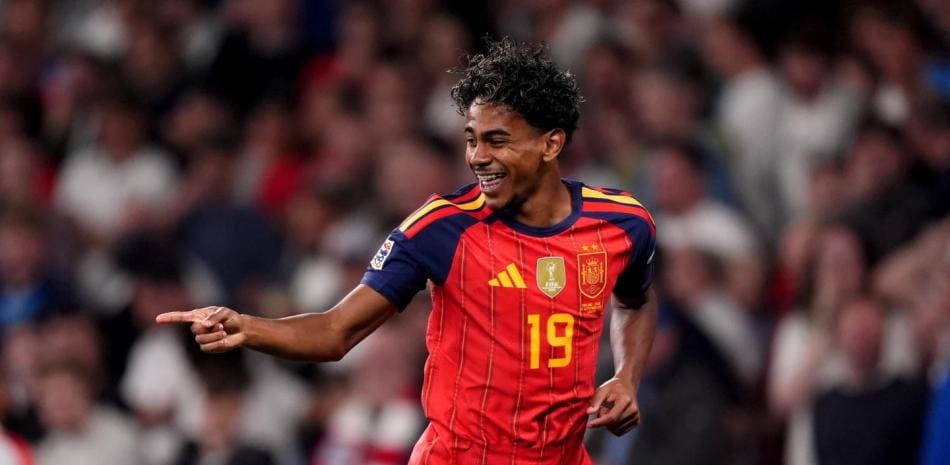 Lamine Yamal, Kylian Mbappé, Harry Kane y Lionel Messi compiten por el Balón de Oro