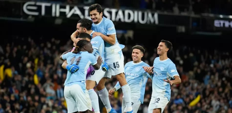 Manchester City avanza a cuartos de final de la Copa de la Liga inglesa tras vencer al Brighton