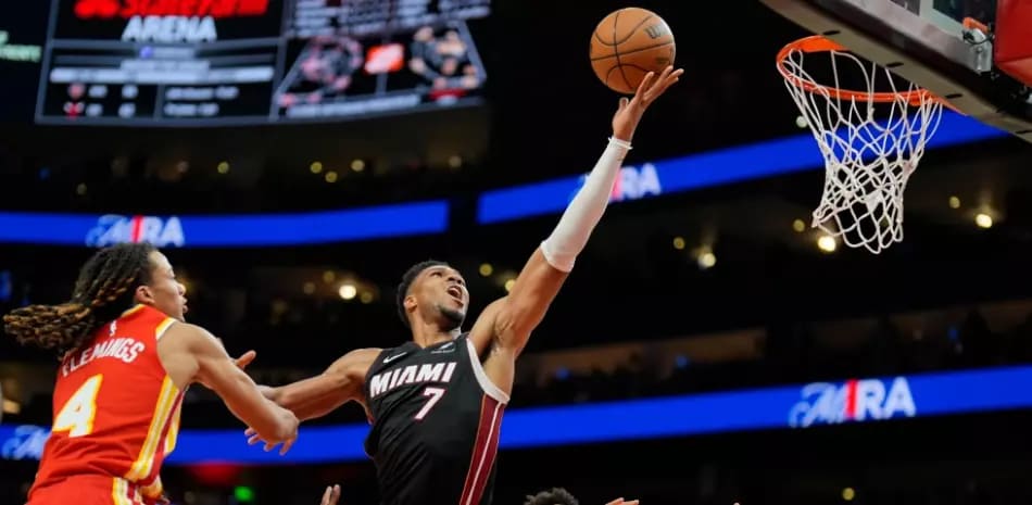 Antetokounmpo logra su primera victoria con Miami y los Sixers triunfan ante Indiana