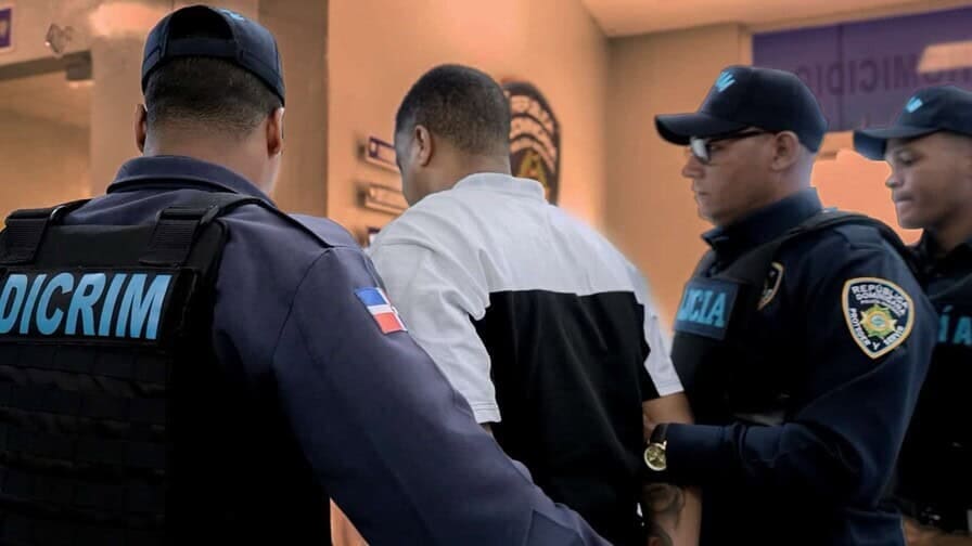 Tecnología policial permite identificar a cientos de prófugos durante patrullajes